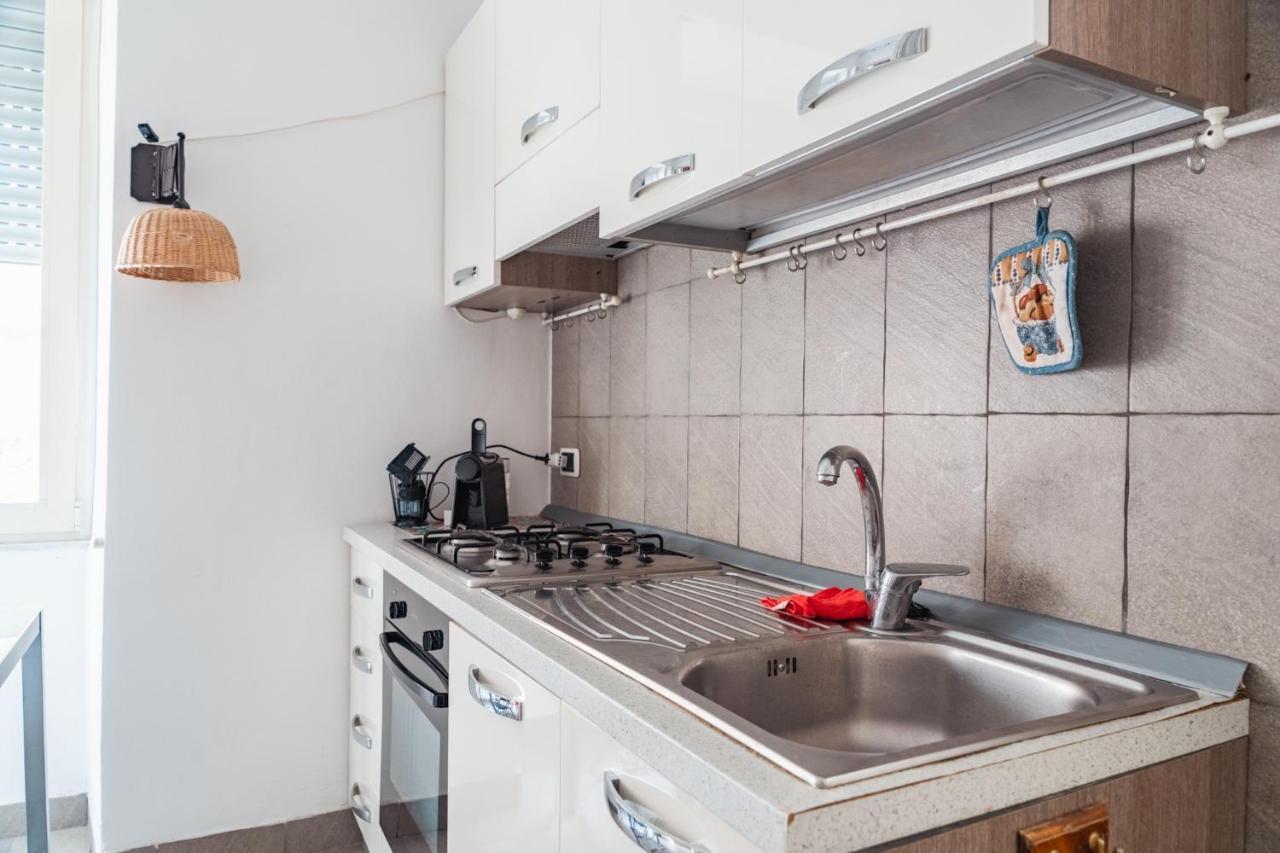 Appartamento In Pieno Centro Storico Con Terrazzo “O'Vicariello” Napoli Eksteriør bilde